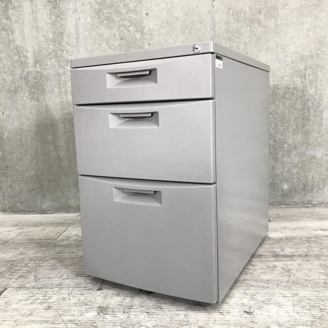 3段ワゴン　イトーキ(ITOKI) CZシリーズ　【大量在庫】
                        CZシリーズ
                                    中古
            