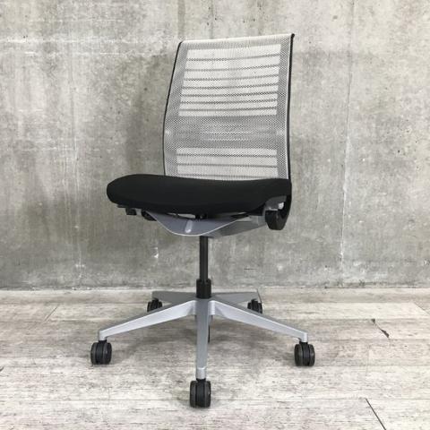 先着特典在庫多数あり Steelcase スチールケース シンクチェア 肘付き オフィスチェア デスクチェア 中古 布張り