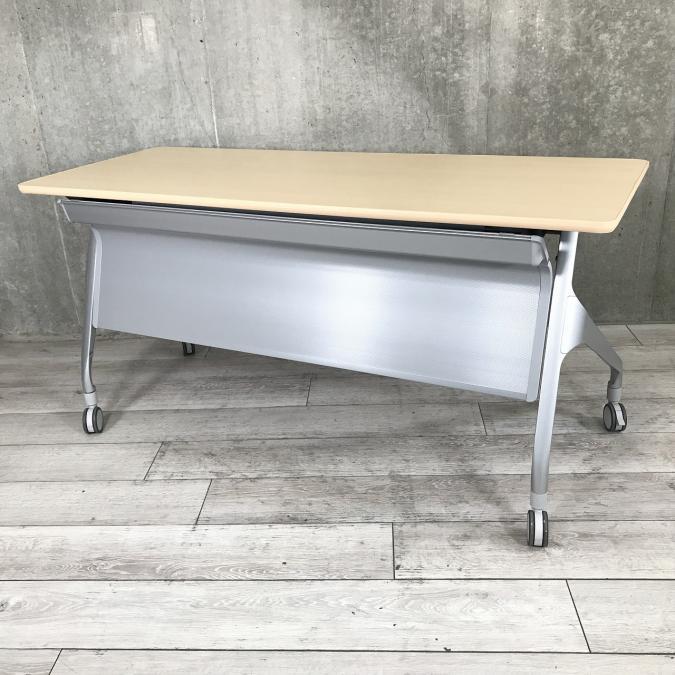 会議用におすすめ！サイズ感もW1500と2名様推奨サイズ！人気のナチュラルカラーです！■コクヨ/エピファイ/ナチュラル
                        エピファイ
                                    中古
            