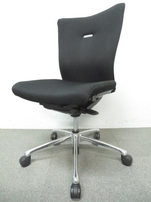【在庫入替セール品！！】【高級感のあるオフィスチェア】会議室などにもおすすめです！
オカムラ/フィーゴ/ブラック/肘なしオフィスチェア【A00908341】【G2】@chb-wtn~3/1
                        フィーゴチェア
                                    中古
            