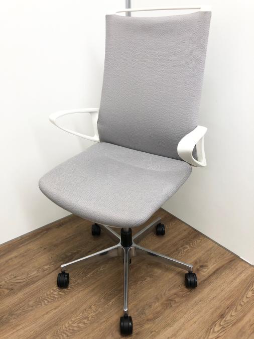 【お値段下げてご案内！】落ち着いた色でオフィススペースにマッチするチェア入荷！●在庫入替セール（本在庫限定価格）●
                        モード
                                    中古
            