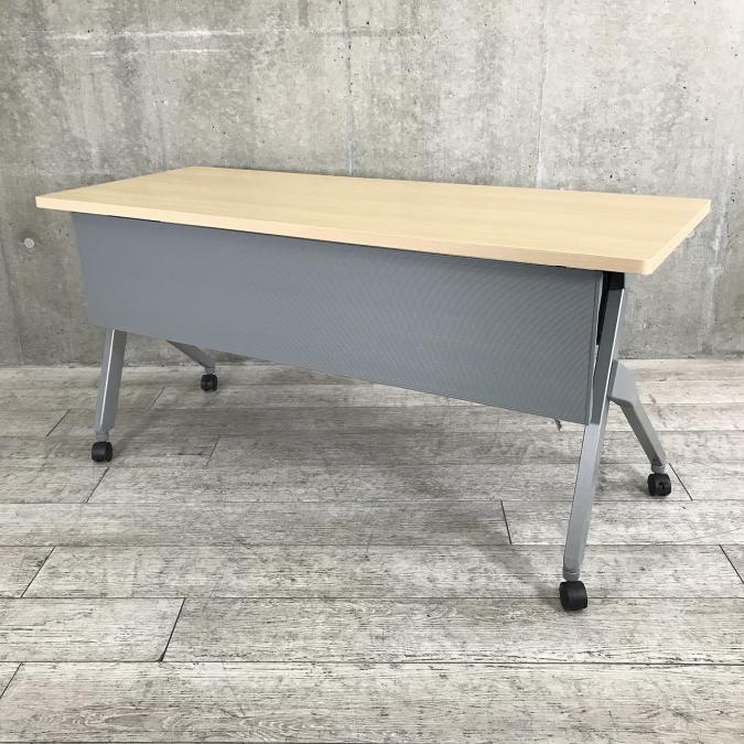 【在庫入替セール品】オカムラ製の定番スタックテーブル！天板跳ね上げ式でキャスター付きのため収納にも便利！
■オカムラ/フラプター/ナチュラル
                        フラプター
                                    中古
            