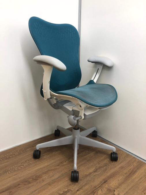 ハーマンミラー　ミラチェア 中古】ミラ2 Herman Miller/ハーマンミラー 肘付ハイバック