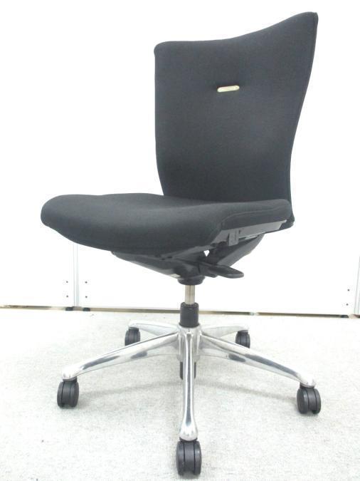 【¥10,800→¥7,500！】商品入替30％OFF！オカムラ（okamura）フィーゴチェア　■色：ブラック　肘無し　サイドファスナー仕様【β2312】【RP】
                        フィーゴ サイドファスナー
                                    中古
            
