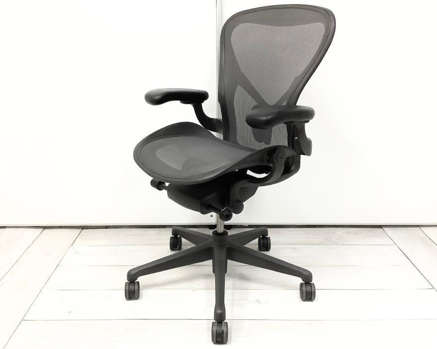 【展示品／キャンペーン対象外】大人気／定番　◆Hermanmiller／ハーマンミラー　◆Aeron／アーロン　＊リマスタード／ライト／Bタイプ＊ ※横浜本店撮影画像※
                        アーロンチェア リマスタード
                                    中古
            
