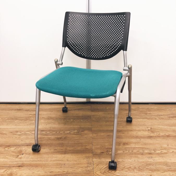 オカムラ　okamura　プロスタック　グリーン　キャスター付き　スタッキング　樹脂背面　会議　セミナー
                        プロスタック
                                    中古
            