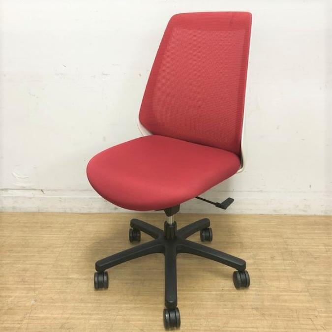 【在庫入替セール】イトーキ　イチオシのタスクチェア　ノナ　軽快なメッシュ　ラズベリーレッド
                        ノナ
                                    中古
            