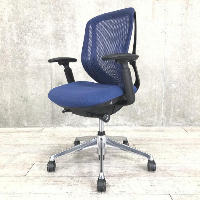 at　オカムラ　シルフィーチェア　ローバック　固定肘　前傾機能　メッシュ　中古品 中古】シルフィーメッシュ オカムラ/okamura 肘付ローバック
