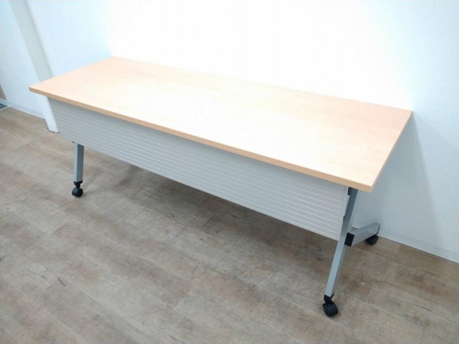 【定価約8万円】【３名使用にオススメの横幅1800ｍｍサイズのサイドスタックテーブルの入荷です】■内田洋行　プラッテ　サイドスタックテーブル
                        プラッテ
                                    中古
            