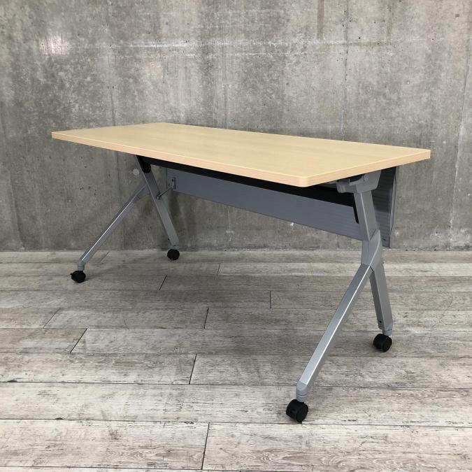 【ちょうどいいサイズ横幅1500mm】会議用・打ち合わせ用・面接用にぴったり/木目調テーブル/省スペース　オカムラ製
                        フラプター
                                    中古
            