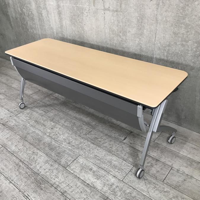 【在庫入替セール品！】プラス製のスタックテーブル！シンプル！！【G2】【A00896852】
                        その他シリーズ
                                    中古
            