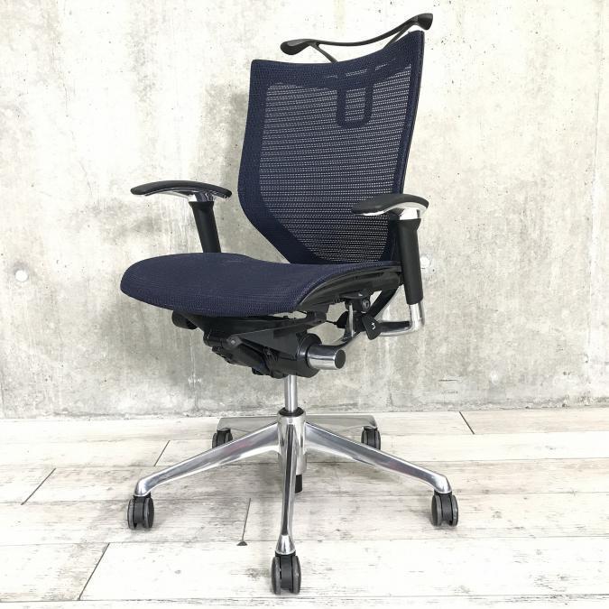 【2019年製】【背中も座面もメッシュ！！】【ネットで大バズリ！】■オカムラ■バロン■ブルー■可動肘■メッシュ
                        バロンメッシュチェア
                                    中古
            