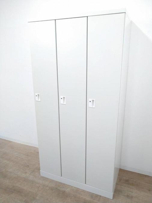 【定価約7万円】【ホワイトカラーの3人用ロッカーの入荷です！】■プラス　LH　3人用ロッカー
                        エルエイチ　ロッカー
                                    中古
            