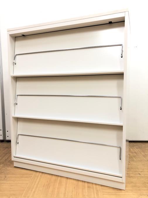 【希少品】【限定2台】【在庫入替】マガジンラック　イトーキ
                        シンライン
                                    中古
            