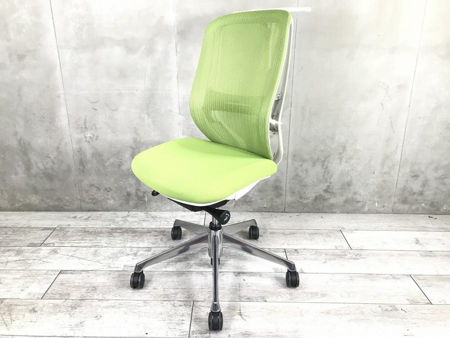 【在庫入替セール（本在庫限定価格）】◆シルフィ（Sylphy）/ライムグリーン/ホワイトボディ/ハンガー・ランバーサポート付【オカムラ人気No.1チェア！】A00913129〇
                        シルフィーメッシュ
                                    中古
            