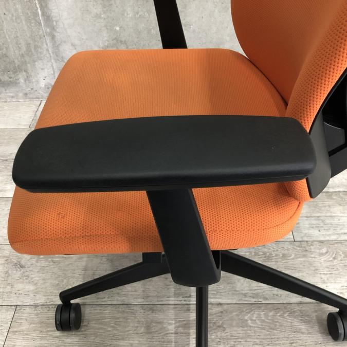 中古】ウィザードチェア CRS-G1800F6 コクヨ/KOKUYO 肘付ロー