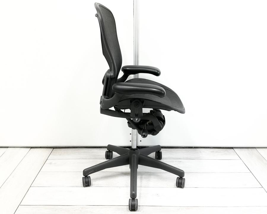 ハーマンミラー アーロンチェア Aサイズ フル装備　エアーランバー 中古】アーロンチェア（ランバー フル装備） Herman Miller