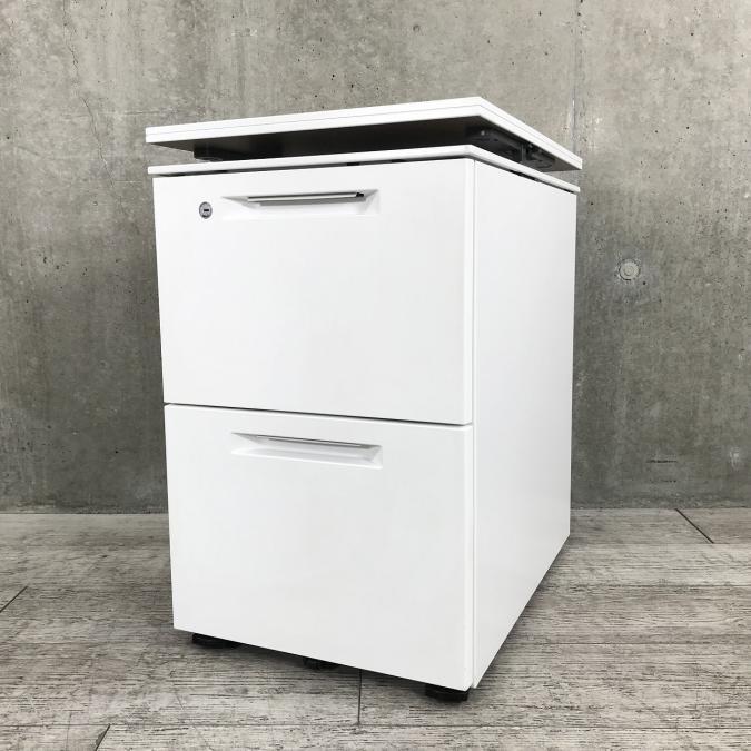 【ロット入荷】珍しい昇降天板付きコクヨ製GTAシリーズ2段ワゴン大量入荷いたしました！
                        GTAワゴン
                                    中古
            