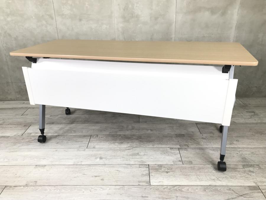 【在庫入替セール品！】会議室の作成や増設にぜひ！暖かみのある木目天板にホワイトカラーの幕板がマッチ！W1500タイプ
■イトーキ/スクート/ナチュラル
                        スクート
                                    中古
            