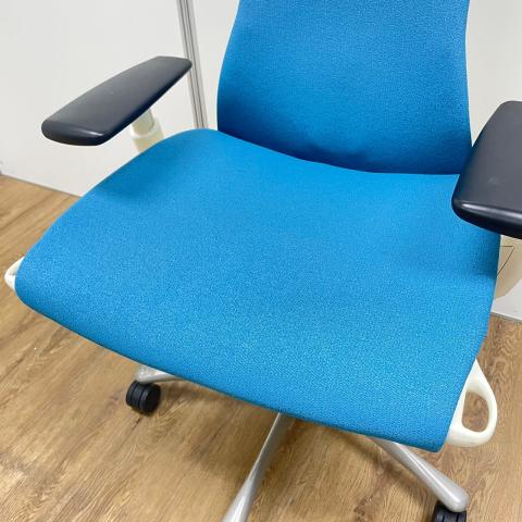 中古】エンボディチェア Herman Miller/ハーマンミラー 肘付ハイバック