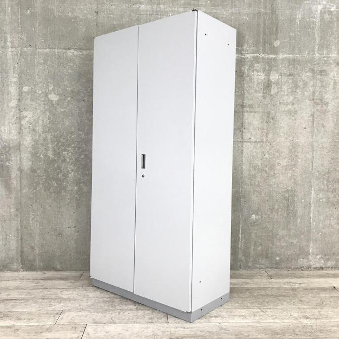 【大量収納】【オフィスに1台から】■イトーキ製　シンライン　ハイキャビネット
                        シンライン
                                    中古
            