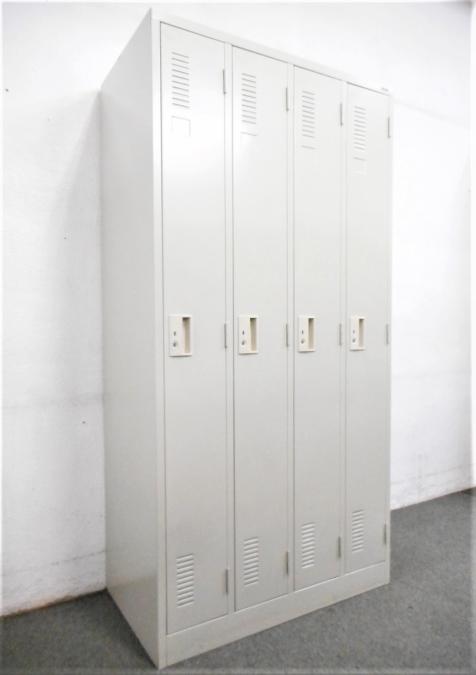 【スタッフ増員の際にオススメ！】■プラス製　4人用ロッカー　■スタンダードなデザインで使いやすい！
                        その他シリーズ
                                    中古
            