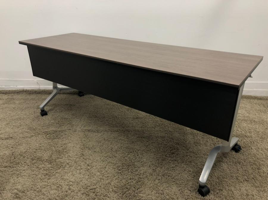 【美しい木目デザイン！】■コクヨ製　サイドスタックテーブル　W1800×D600mm　アッシュブラウン　幕板付
                        コンフェスト
                                    中古
            