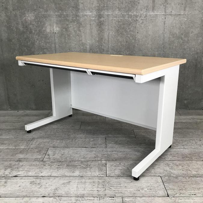 【新品】国内メーカーのプラス製のフラットラインシリーズ！シンプルで機能的な、オフィスデスクとして大変人気の商品となります！【天板メープル/幅1,200㎜】
                        フラットライン
                                    新品
            