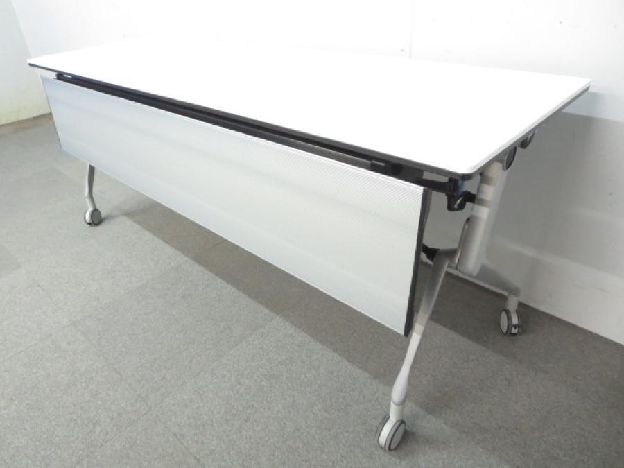 【8台入荷】■オカムラ製　サイドスタックテーブル　W1500×D600mmタイプ　ホワイト　幕板付　人気
                        インターアクトNT
                                    中古
            