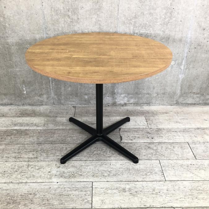 流行の古木調×ブラックフレームのカフェテーブル入荷！　イトーキ製　丸テーブル　オシャレ★
                        ノットワーク
                                    中古
            