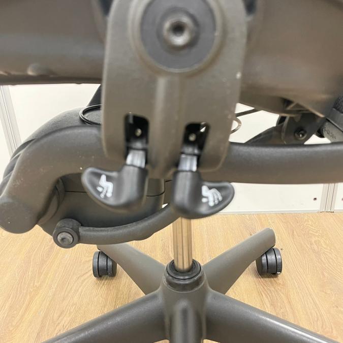 中古】アーロンチェア（ポスチャー フル装備） Herman Miller