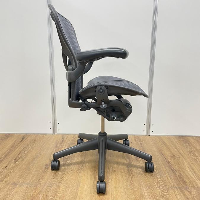 中古】アーロンチェア(ポスチャー フル装備) Herman Miller 中古】アーロンチェア(ポスチャー フル装備) Herman Miller