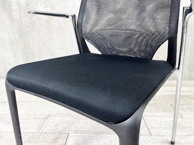 【中古】メダスリム vitra/ヴィトラ スタッキングチェア 426183