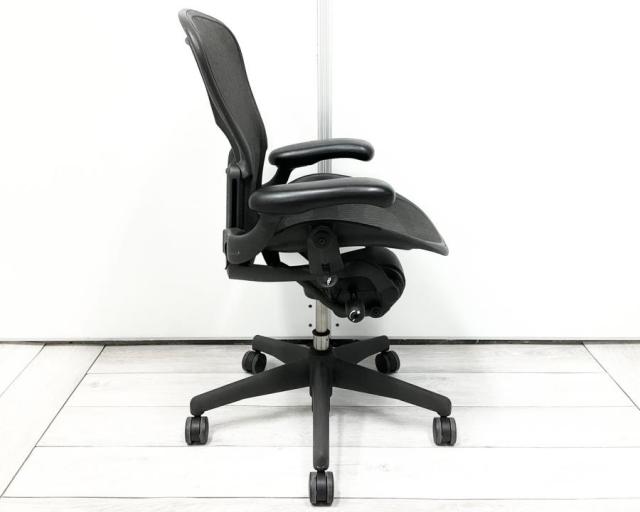 中古】アーロンチェア アーロンチェア クラシック スタンダード ランバーサポート Bタイプ Herman Miller/ハーマンミラー 肘付ハイバック チェア 426203 - 中古オフィス家具ならオフィスバスターズ