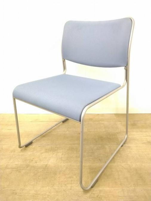 【定価約2万円】【シンプルで使いやすいブルーカラースタッキングチェア】■内田洋行製　MP-100　スタッキングチェア
                        MP-100シリーズ
                                    中古
            