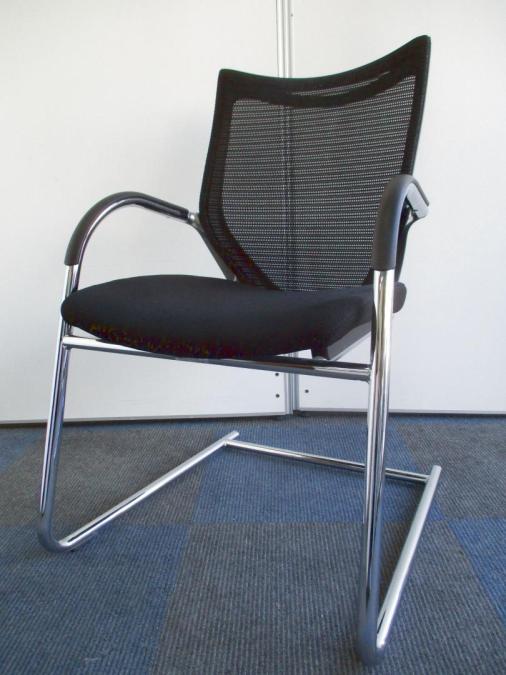 【高級感溢れるチェア！】ブラック色のミーティングチェア【背もたれがメッシュです！】
                        バロンチェア
                                    中古
            