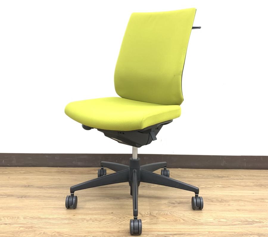 【在庫入替20％オフ】コクヨ　ウィザード2（Wizard2）チェア　ライトオリーブ×ブラックフレーム　肘無しハイバック　ハンガー付き
                        ウィザード2
                                    中古
            