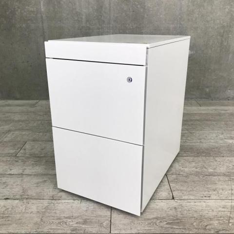 清潔感のあるカラーにスタイリッシュなデザイン。フリーアドレス用ワゴンが入荷！
■イトーキ/インステート/ホワイト
