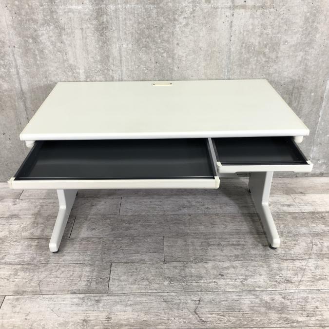 【中古】 LA プラス/PLUS 平机  PCデスク 中古】LA プラス/PLUS 平机 523832 - 中古オフィス家具なら