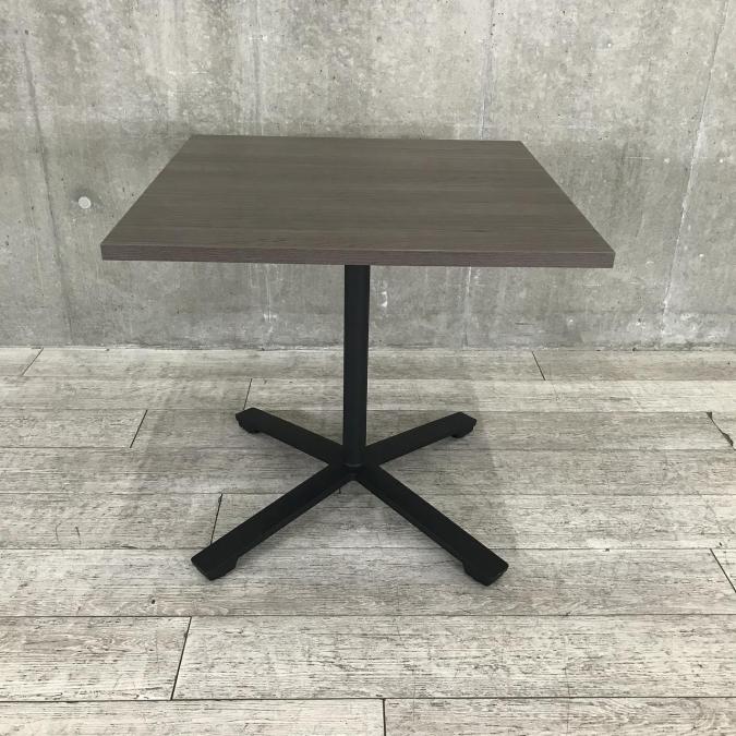 【定価約6万円】【休憩スペースにオススメな750ｍｍ角テーブルの入荷です！】■コクヨ製　角テーブル【B】おつとめ品
                        その他シリーズ
                                    中古
            