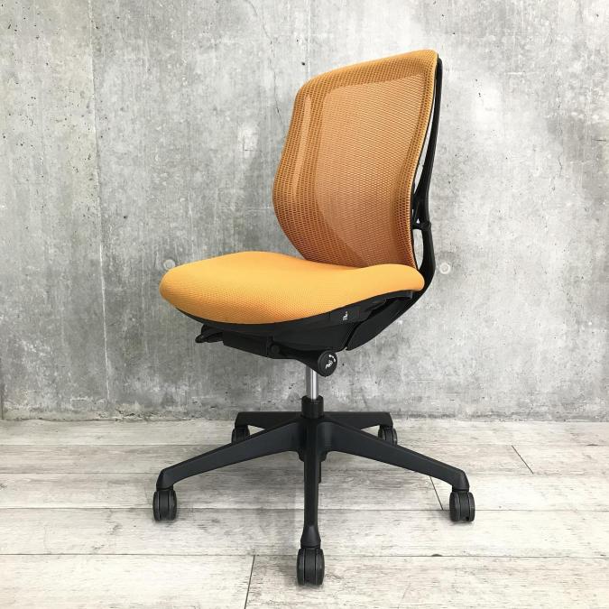 【前傾機能が人気要因の一つ！】オカムラ　シルフィ　メッシュチェア　オレンジ　ブラックフレーム　ローバック　 肘なし　樹脂脚
                        シルフィーメッシュ
                                    中古
            