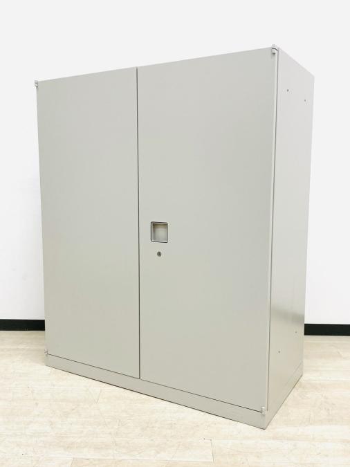 【取っ手がどの方向からでも開くマルチハンドル！】オカムラ（okamura）レクトラインシリーズ　両開き書庫　■色：ニューグレー　九州　福岡
                        レクトライン
                                    中古
            