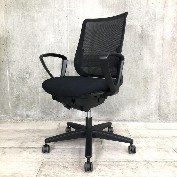 【なんとブラックの人気メッシュチェア入荷！】コクヨ（KOKUYO）ミトラチェア　■色：ブラック　サークル肘付き　メッシュ仕様【RP】
                        ミトラシリーズ
                                    中古
            