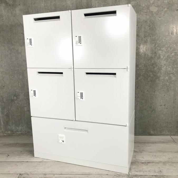 【在庫入替】【訳アリ】【コレは便利！】■ウチダ　4人用パーソナルロッカー＆1段引出し収納付き！　■ロッカーと書庫の組み合わせで省スペースを実現！　【1段引き出しマスターキー作成不可】
                        HSパーソナル
                                    中古
            