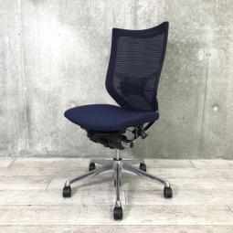 高品質な椅子を求められている方におすすめ！オカムラ製の代表的な商品！人気の落ち着いたブルーカラーです！　メッシュ　エルゴノミクス　ランバーサポート付
■オカムラ/バロン/ダークブルー