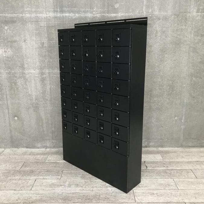 【ブラック色】【40人用貴重品ロッカー入荷いたしました】
                        その他シリーズ
                                    中古
            