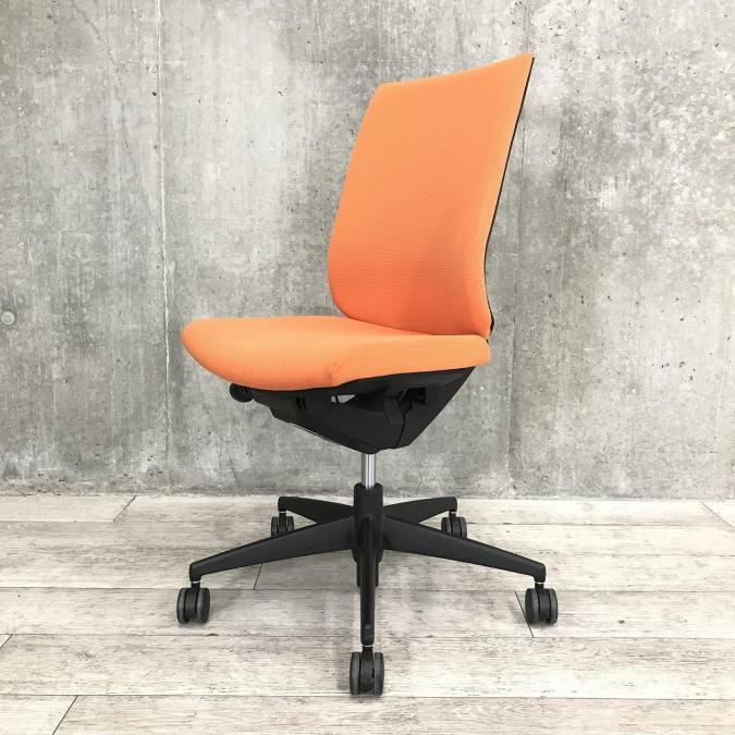 【在庫入替セール！】人気シリーズがお買い得に！■コクヨ　ウィザード　ハイバックモデル　オレンジ【弊社管理番号:A00915495】【T1】
                        ウィザードチェア
                                    中古
            