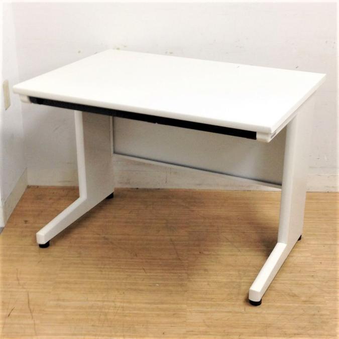 【Theオススメ】【大量在庫】】イトーキ(ITOKI)/CZ　W1000の平机　ホワイト天板　状態良好品
                        CZデスク
                                    中古
            