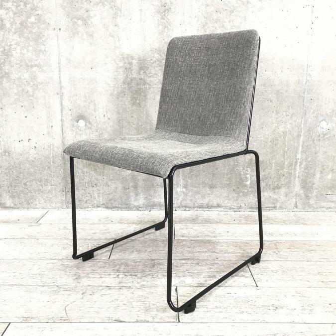 【状態良好！】休憩室・ミーティングスペース向け！便利なスタッキングチェア◆色：グレー【RP】
                        その他シリーズ
                                    中古
            