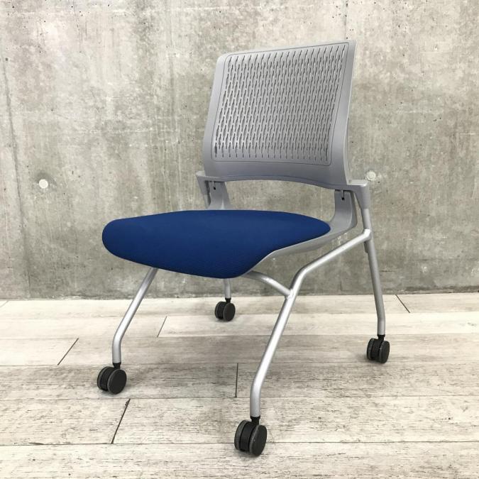 コクヨ製の人気ネスティングシリーズ！オルディナが入荷！デザイン性と機能性を兼ね備えた王道会議用チェア！
■コクヨ/オルディナ/ブルー
                        オルディナ
                                    中古
            